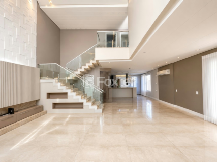 Image 3 - 1005100