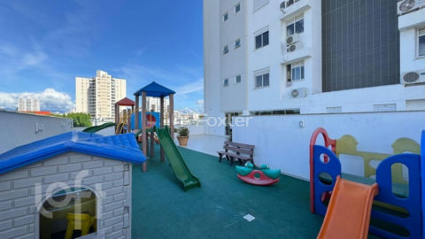 Image 31 - 1005116