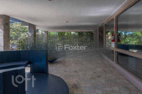 Image 31 - 1005155