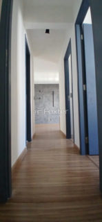 Image 41 - 1005200