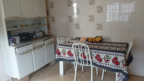 Image 5 - 1005263