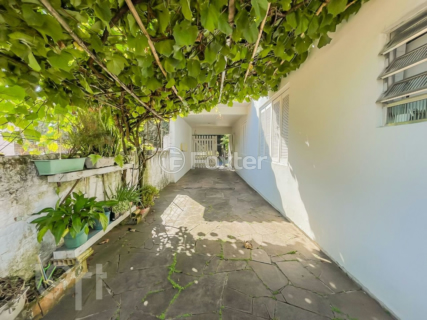 Image 6 - 1005431
