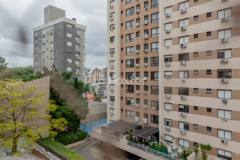 Image 9 - 1005528
