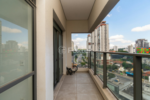 Image 8 - 1005549