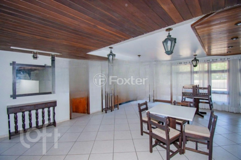 Image 32 - 1005551