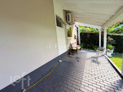 Image 30 - 1005555