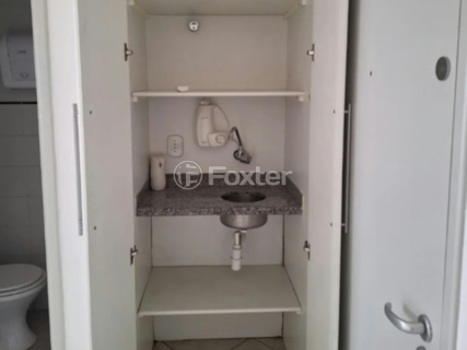 Image 7 - 1005566