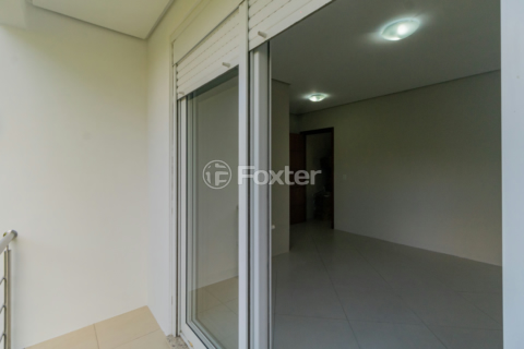Image 37 - 1005650