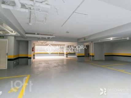 Image 7 - 1005656