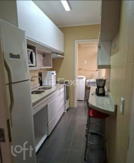 Image 6 - 1005676