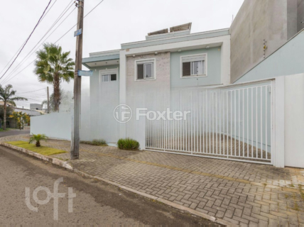Image 37 - 1005690
