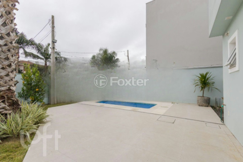 Image 32 - 1005690