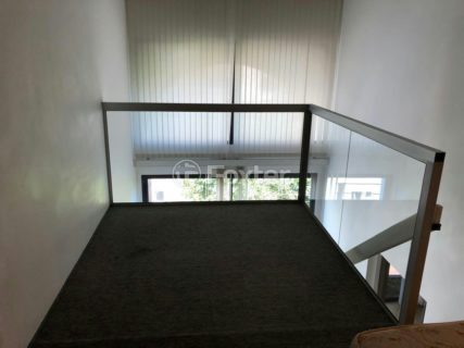 Image 7 - 1005795