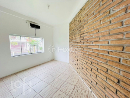 Image 29 - 1005816