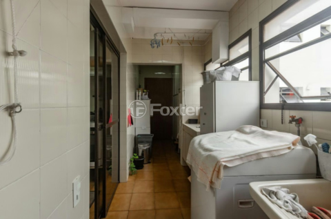 Image 7 - 1005848