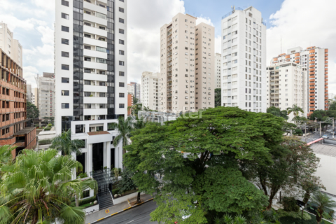 Image 14 - 1005901
