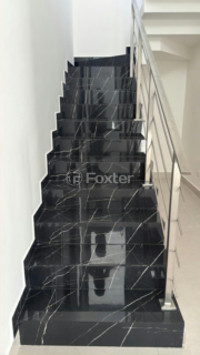 Image 7 - 1005912