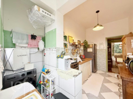 Image 32 - 1005917