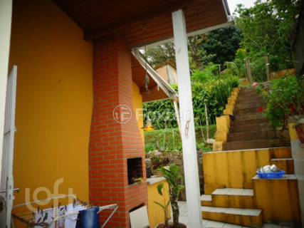 Image 3 - 1005935