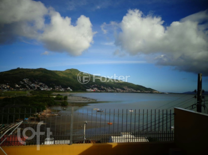 Image 1 - 1005935