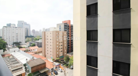 Image 5 - 1005966