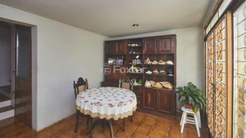 Image 35 - 1005981