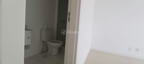 Image 7 - 1005984