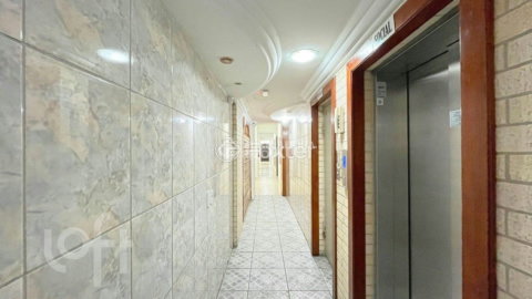 Image 2 - 1006045