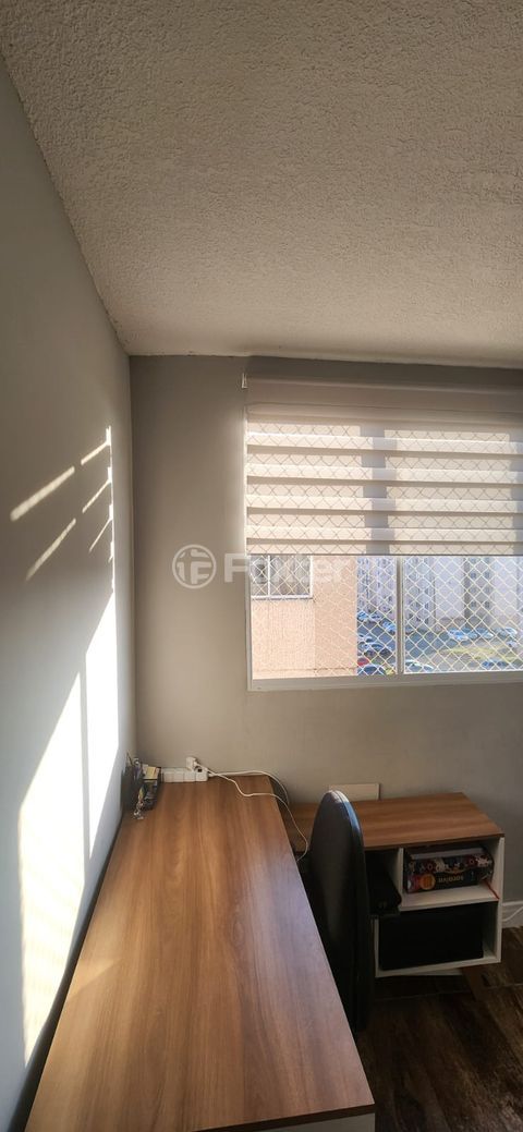 Image 4 - 1006052