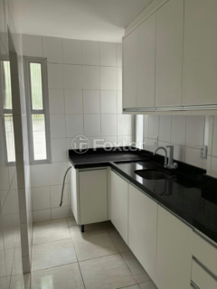 Image 7 - 1006092