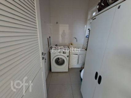 Image 31 - 1006102