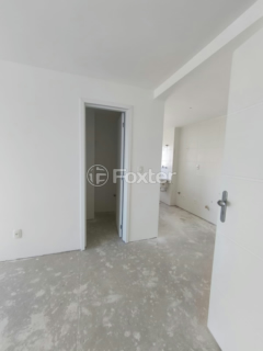 Image 4 - 1006113
