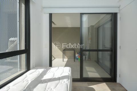 Image 4 - 1006130
