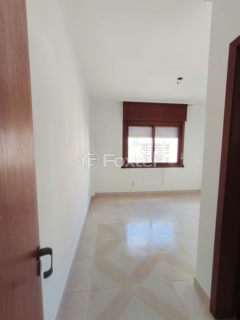Image 1 - 1006132