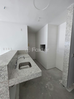 Image 3 - 1006137