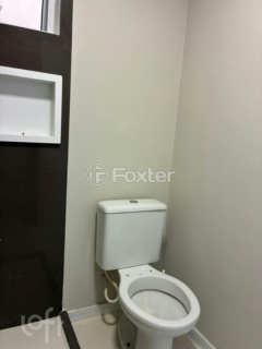 Image 4 - 1006172