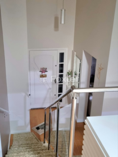 Image 7 - 1006177