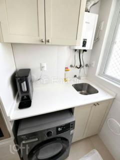 Image 3 - 1006192
