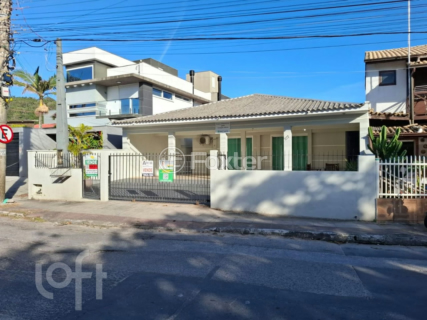 Image 31 - 1006204