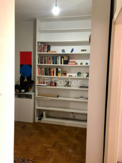 Image 3 - 1006293