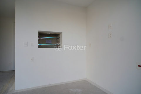 Image 10 - 1006294