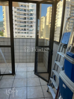 Image 7 - 1006303