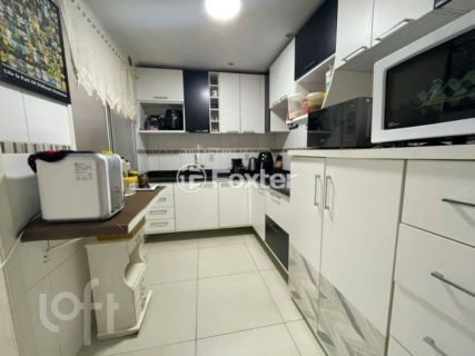 Image 7 - 1006313