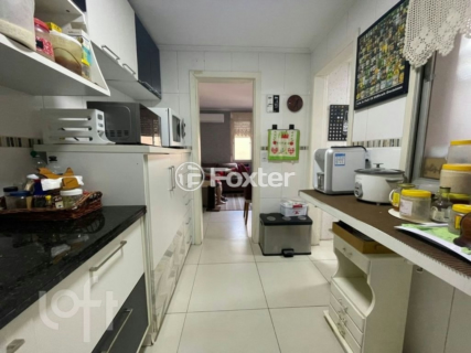 Image 6 - 1006313