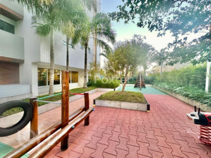 Image 31 - 1006315