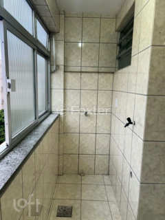 Image 7 - 1006317