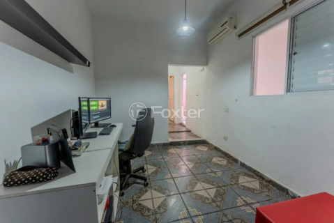 Image 4 - 1006319