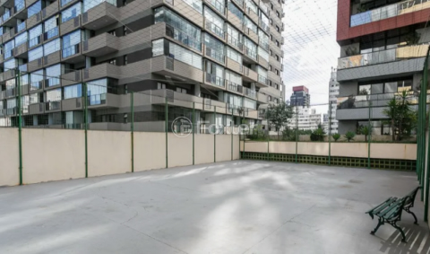 Image 41 - 1006354