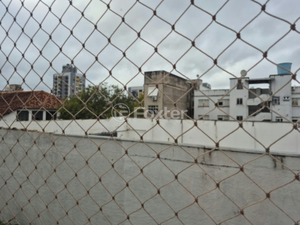 Image 14 - 1006381