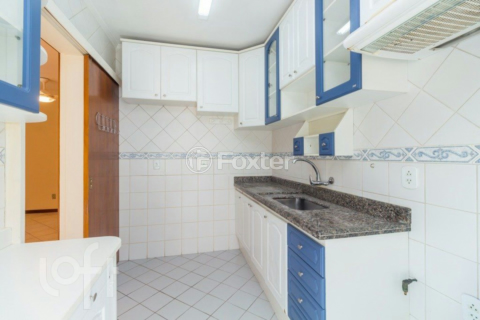 Image 7 - 1006392
